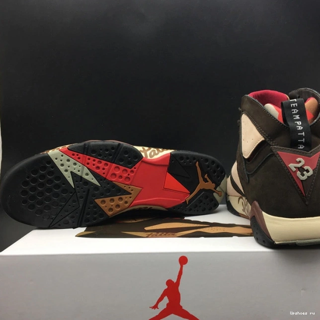 Shimmer Jordan  AT3375-200 7 Retro Patta 0907